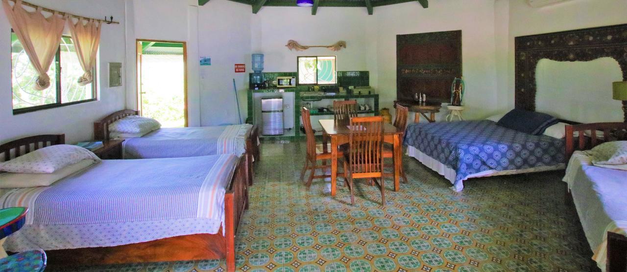 Two Brothers Surf Resort Tola Dış mekan fotoğraf